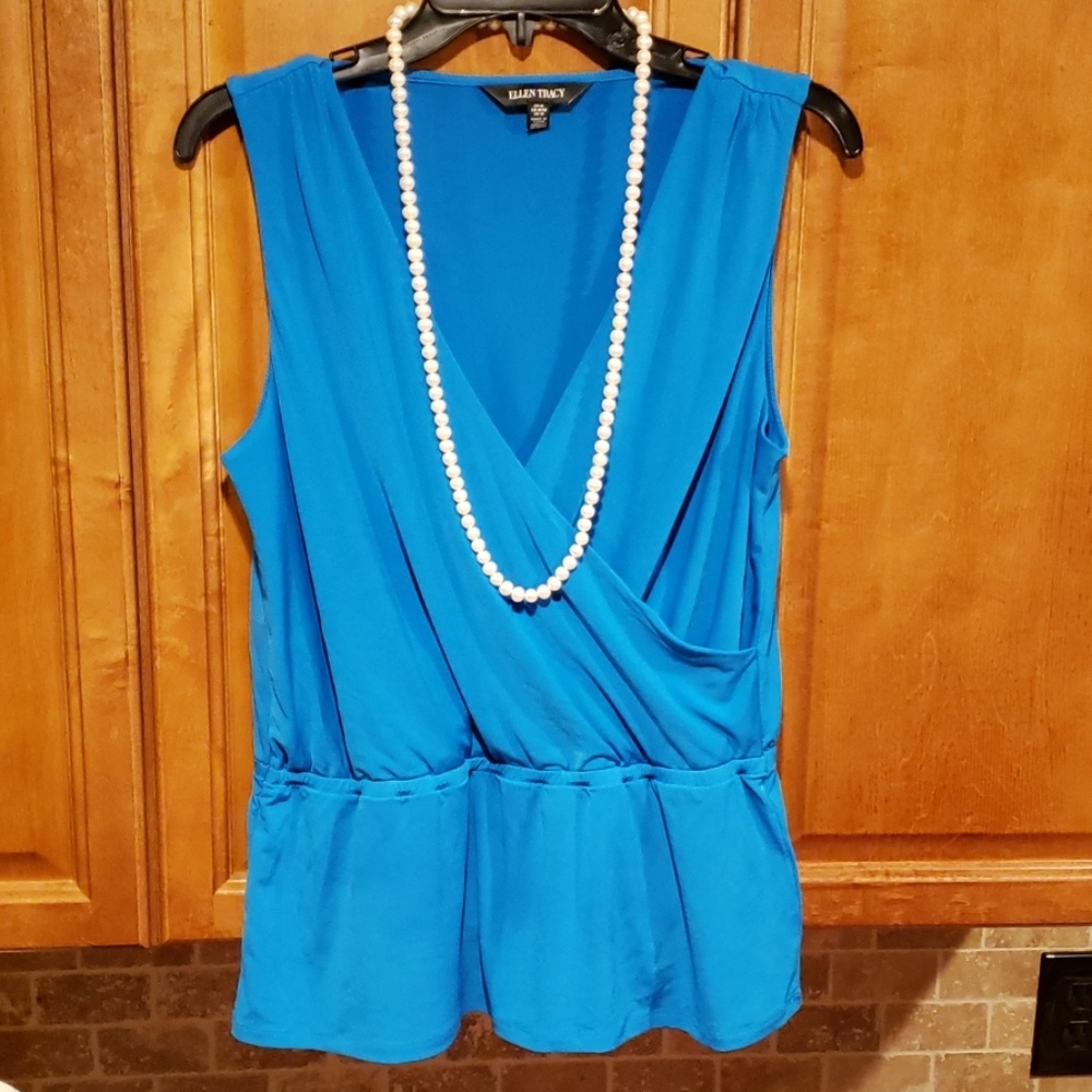 Ellen Tracy real faux wrap sleeveless top w peplum